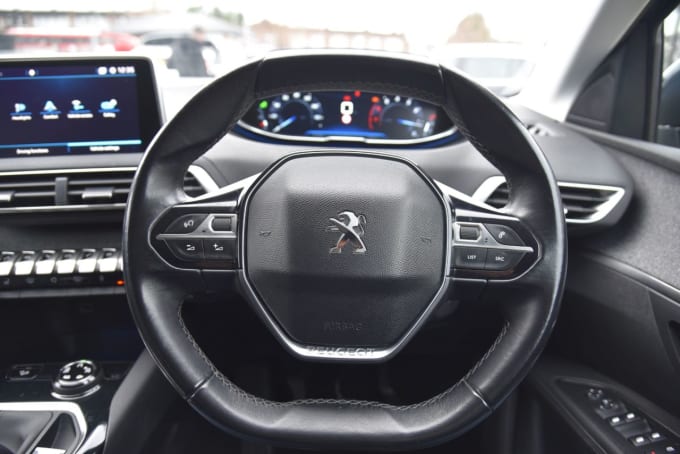 2025 Peugeot 5008