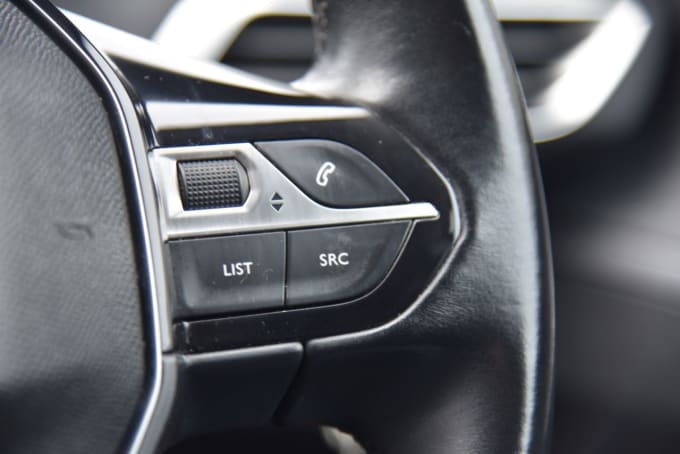 2025 Peugeot 5008