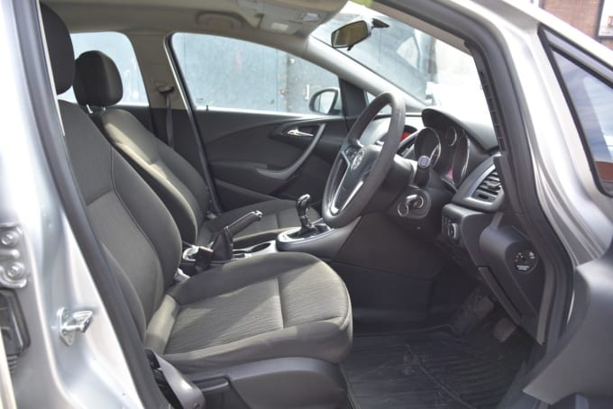 2025 Vauxhall Astra