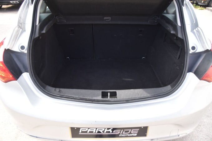 2025 Vauxhall Astra
