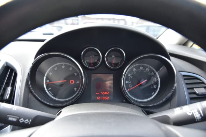 2025 Vauxhall Astra