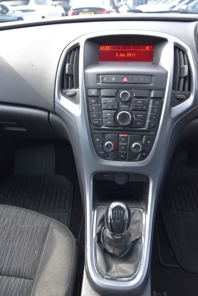 2025 Vauxhall Astra