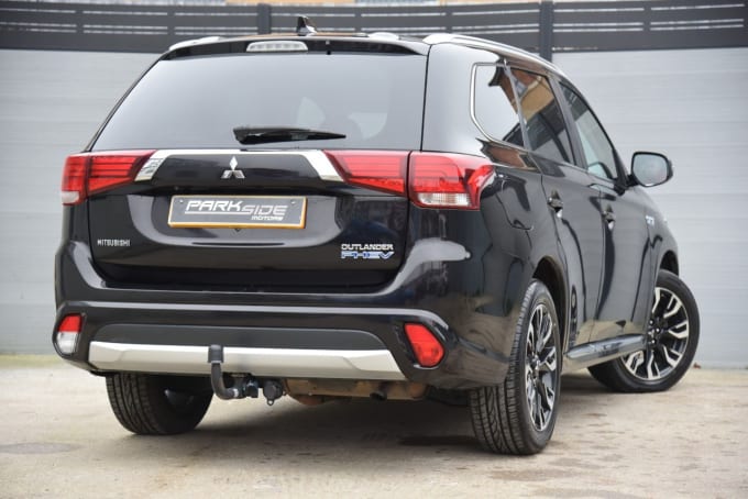 2025 Mitsubishi Outlander