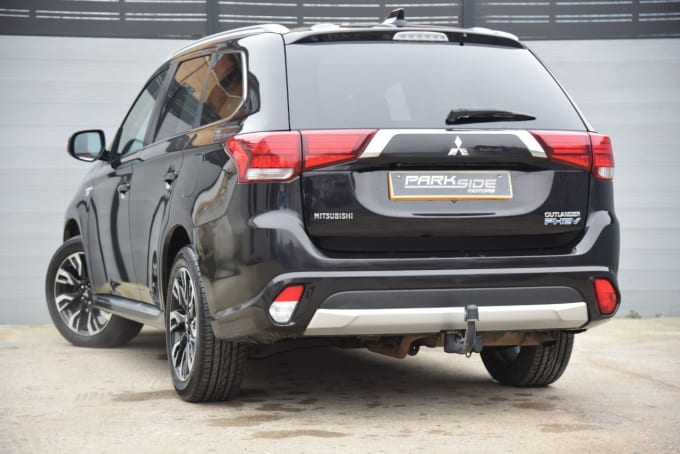 2025 Mitsubishi Outlander