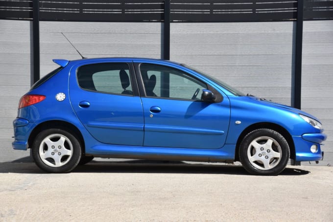 2025 Peugeot 206