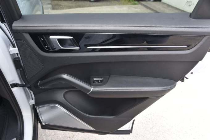 2025 Porsche Cayenne