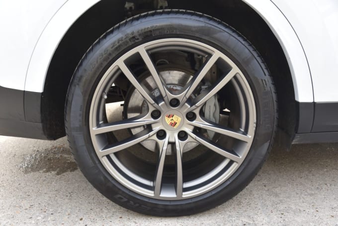 2025 Porsche Cayenne