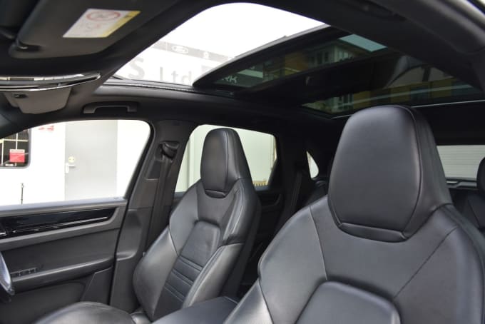 2025 Porsche Cayenne