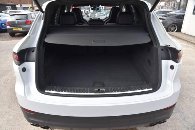 2025 Porsche Cayenne