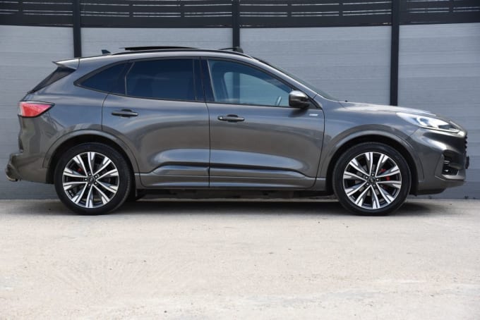 2025 Ford Kuga