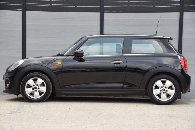2025 Mini Hatch