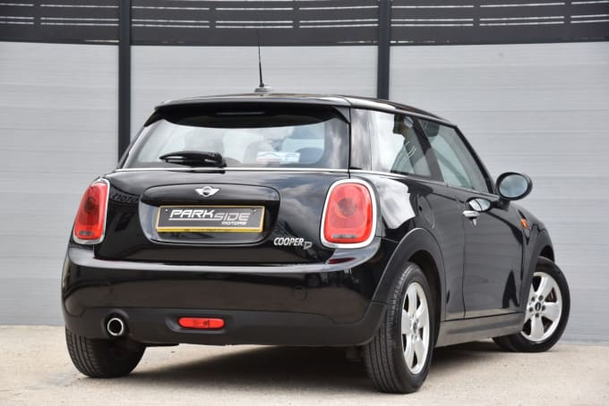 2025 Mini Hatch
