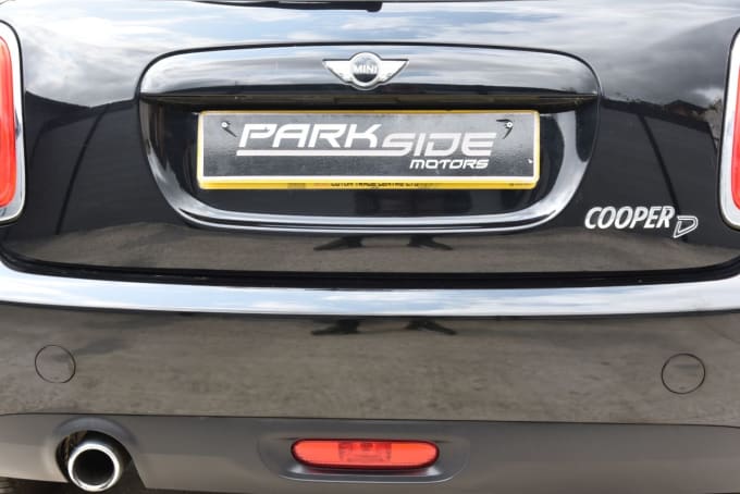 2025 Mini Hatch