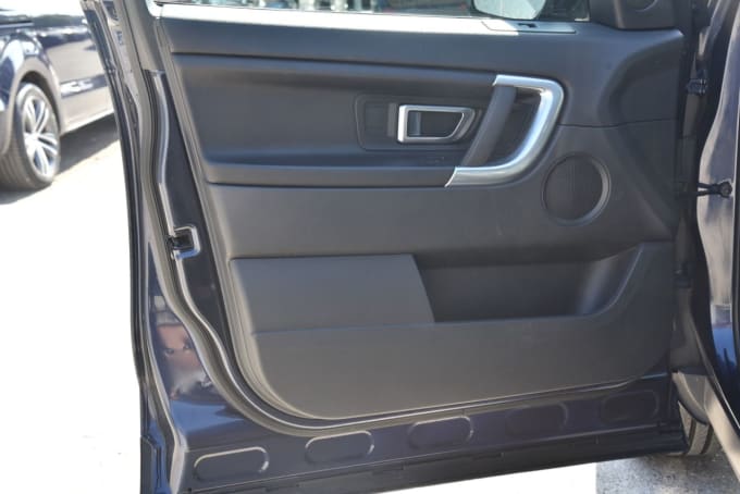 2025 Land Rover Discovery Sport