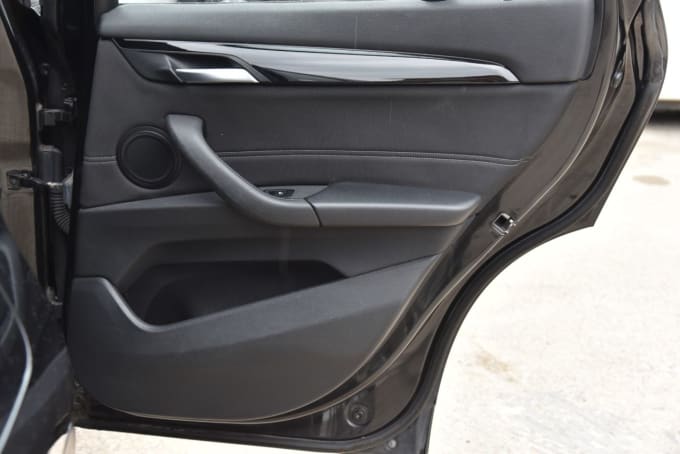 2025 BMW X1