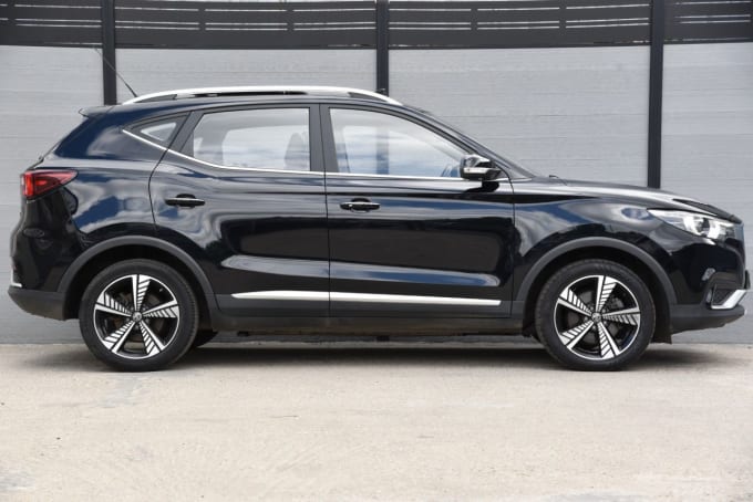 2025 Mg Mg Zs