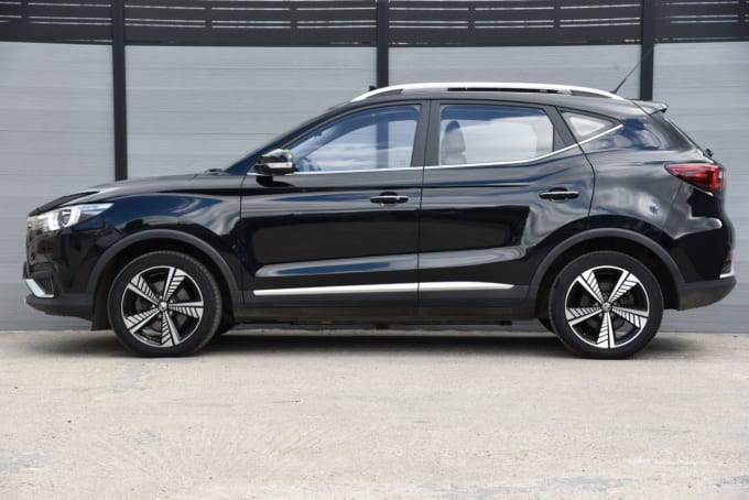 2025 Mg Mg Zs