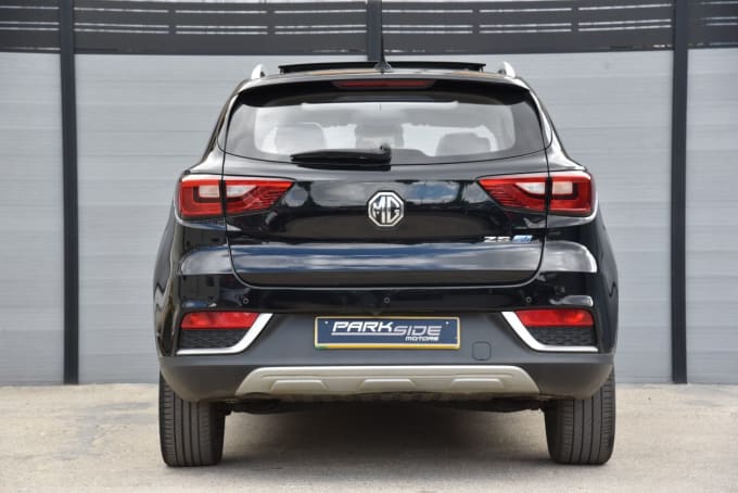 2025 Mg Mg Zs