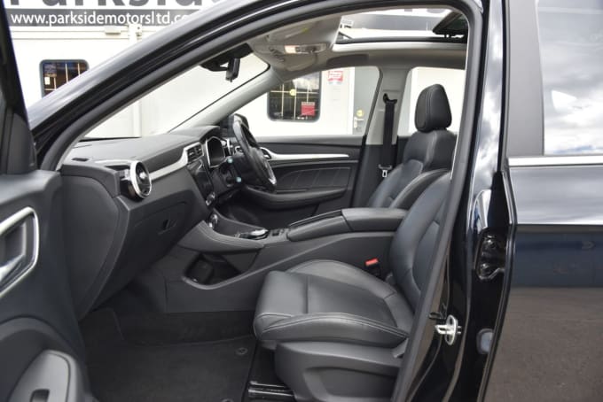 2025 Mg Mg Zs