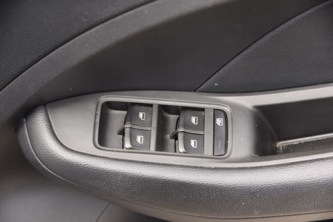 2025 Mg Mg Zs