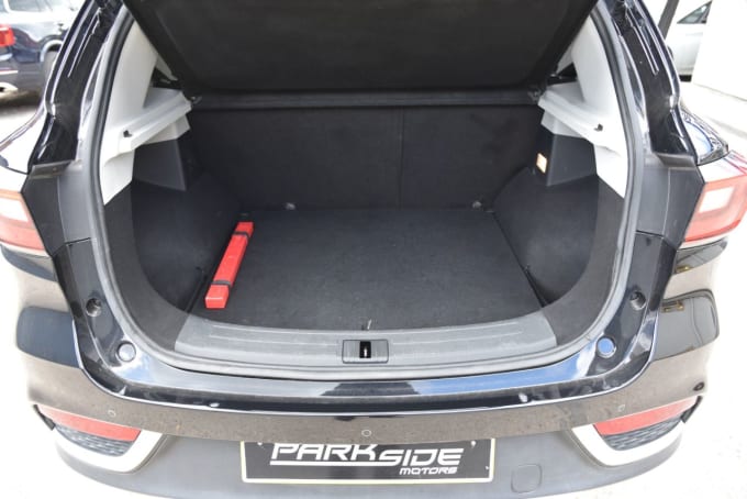 2025 Mg Mg Zs