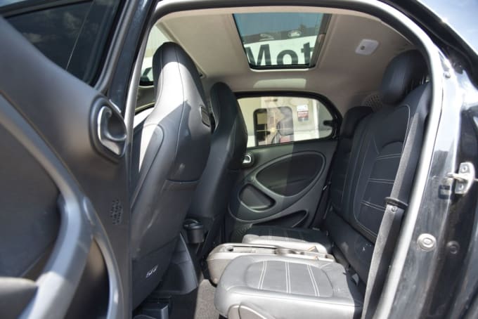 2025 Smart Forfour