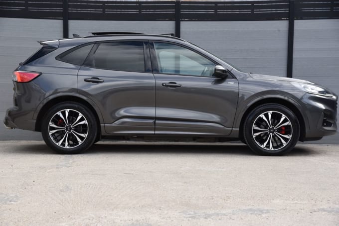 2025 Ford Kuga