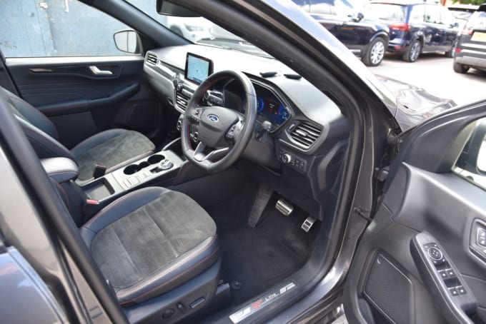 2025 Ford Kuga