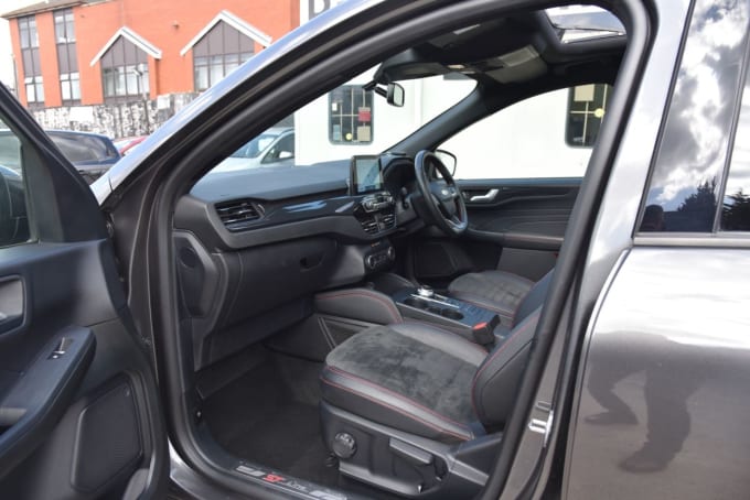 2025 Ford Kuga