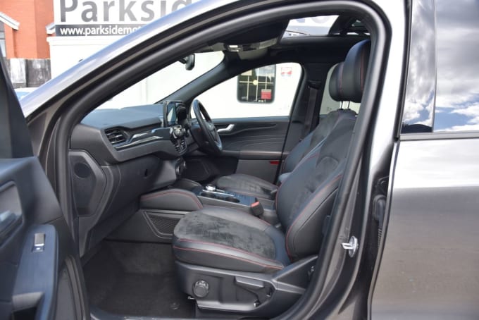 2025 Ford Kuga