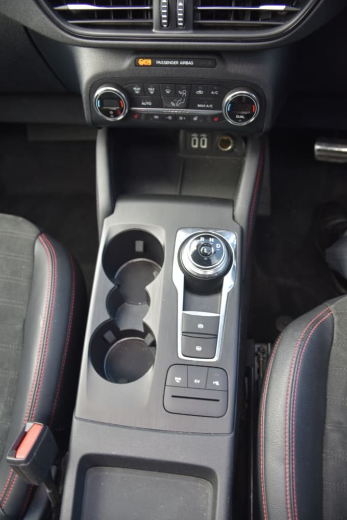 2025 Ford Kuga