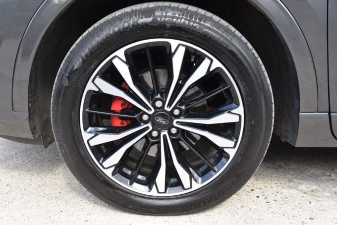 2025 Ford Kuga