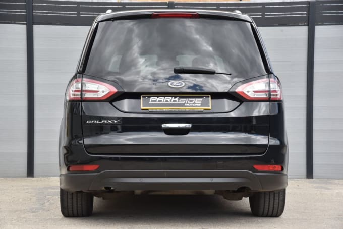 2025 Ford Galaxy
