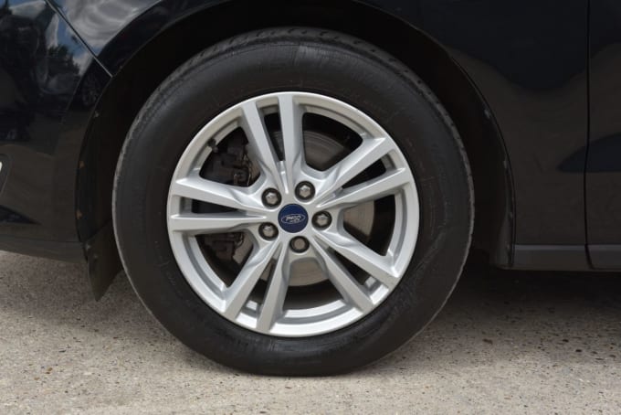 2025 Ford Galaxy
