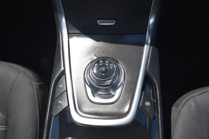2025 Ford Galaxy