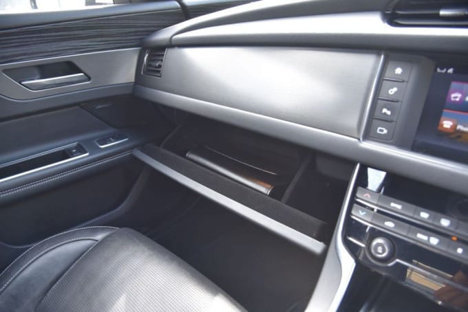 2025 Jaguar Xf