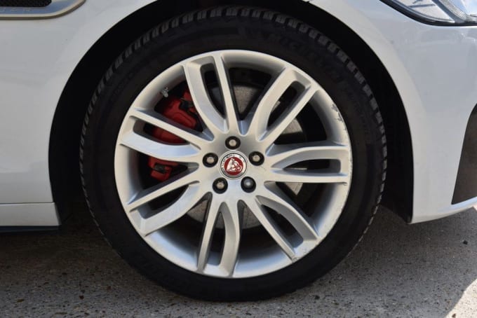 2025 Jaguar Xf