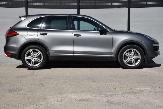 2025 Porsche Cayenne