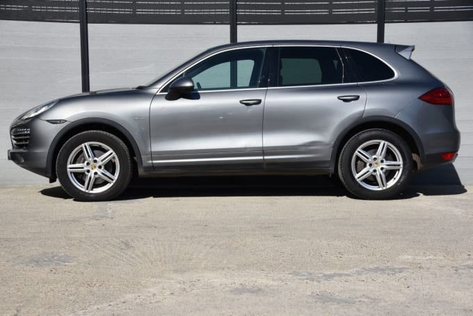 2025 Porsche Cayenne