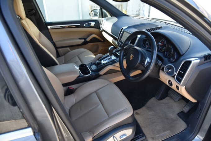2025 Porsche Cayenne