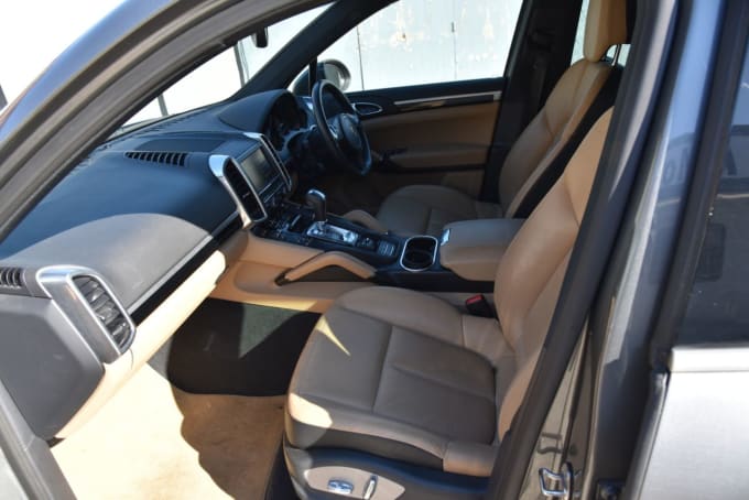 2025 Porsche Cayenne