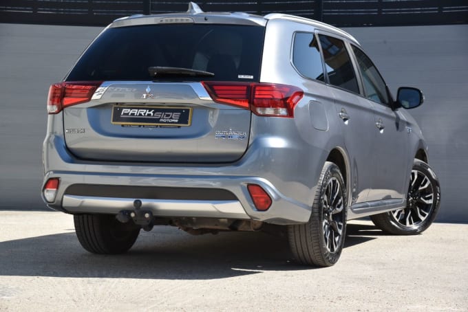 2025 Mitsubishi Outlander