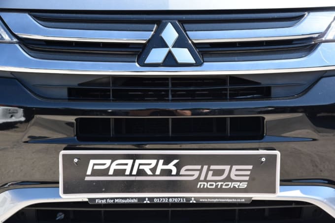 2025 Mitsubishi Outlander
