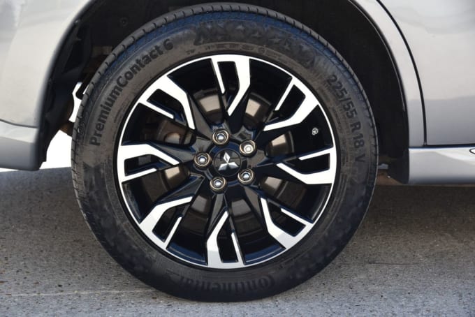 2025 Mitsubishi Outlander