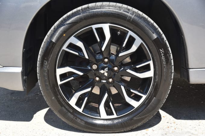 2025 Mitsubishi Outlander