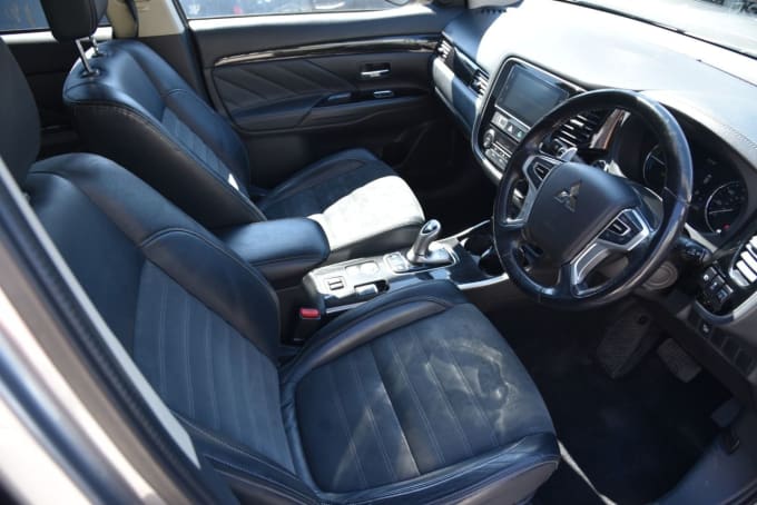 2025 Mitsubishi Outlander