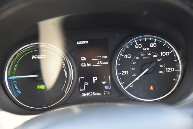 2025 Mitsubishi Outlander