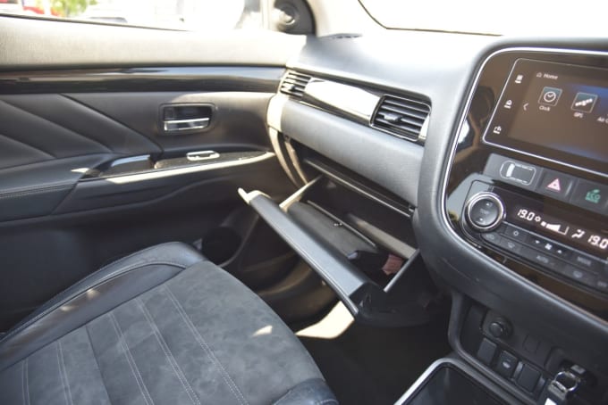 2025 Mitsubishi Outlander