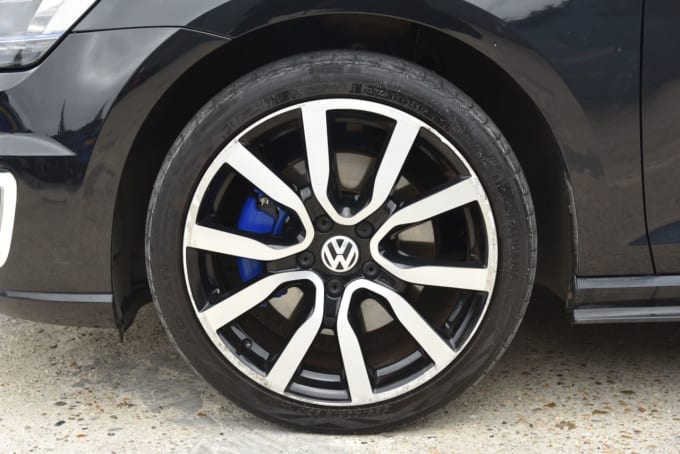 2025 Volkswagen Golf