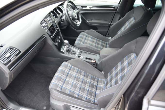 2025 Volkswagen Golf